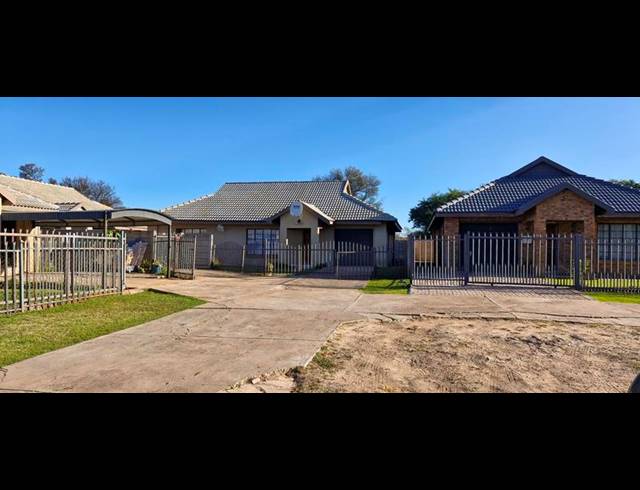3 BEDROOM HOUSE FOR SALE IN MODIMOLLE